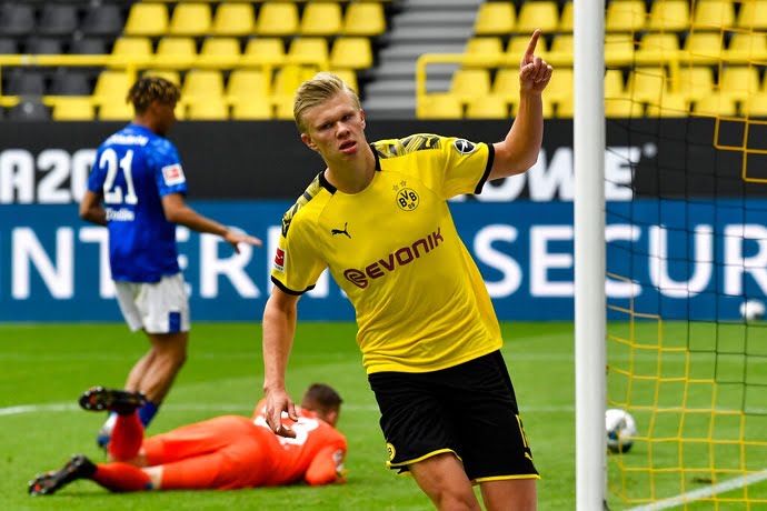 Erling Haaland stars as Dortmund defeat Schalke 4-0