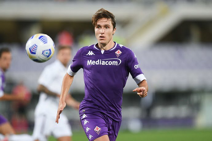 Official: Federico Chiesa is a new Juventus player.