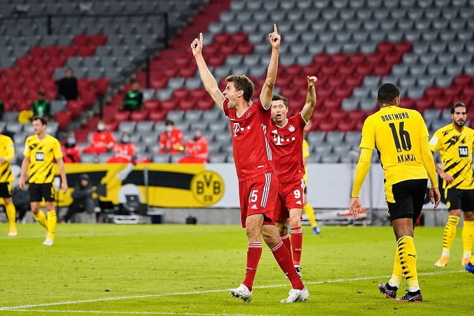 Half-Time: Bayern Munich 2-1 Borussia Dortmund | Muller, Tolisso and Brandt Goal