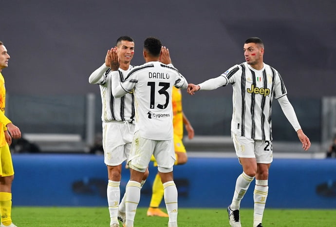 Video: Cristiano Ronaldo second goal against Cagliari | Juventus 2-0 Cagliari
