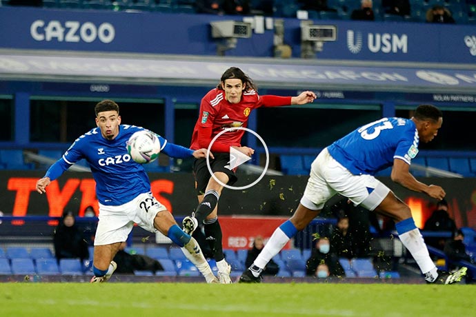 Video: Edinson Cavani Amazing Goal from outside the box against Everton