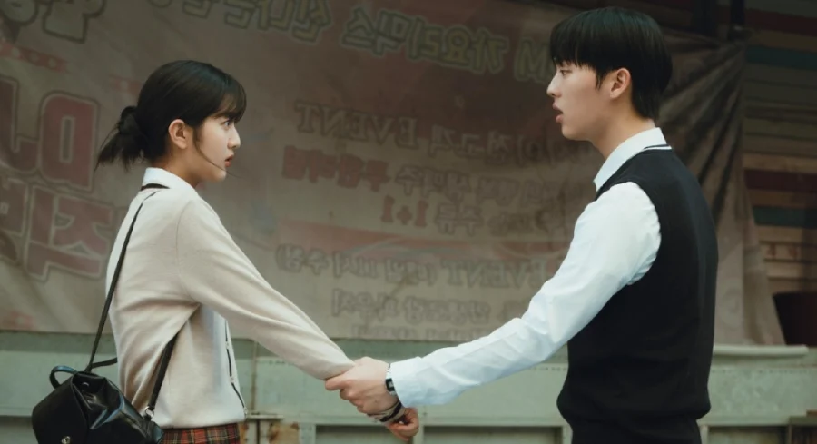 Shin Eun Soo and Choi Hyun Wook