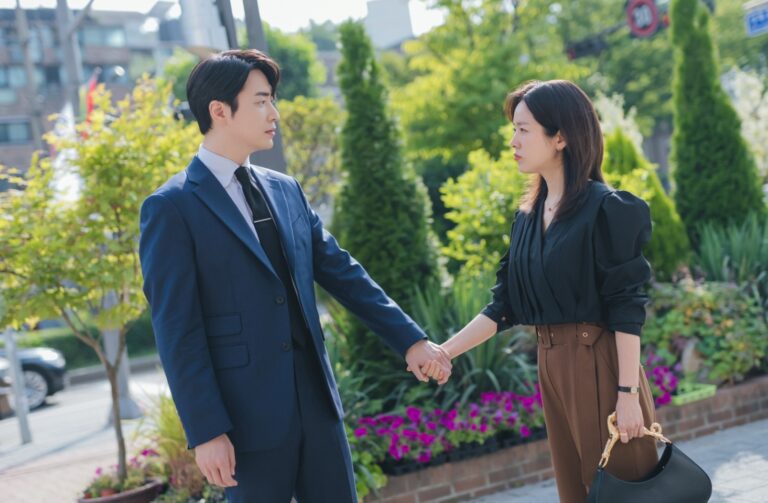 Will Lee Jun Hyuk and Han Ji Min Keep Their New Relationship Under Wraps on Love Scout?