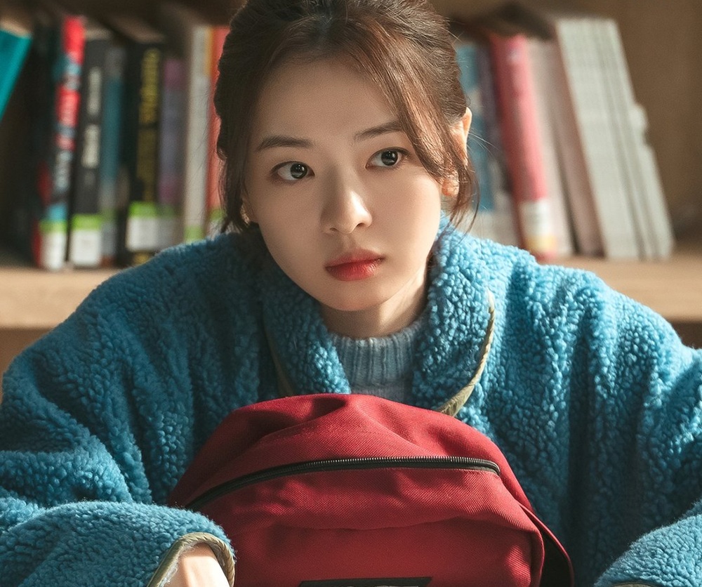 Romantic Comedy “LOVE.exe” Unveils New Stills of Hwang Bo Reum Byeol