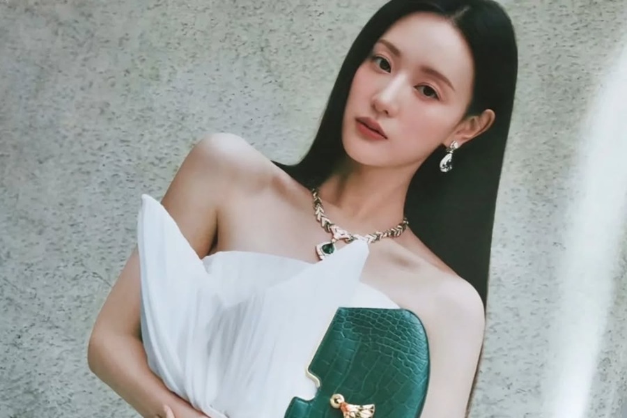 ‘QUEEN OF BEAUTY’ Kim Ji Won stuns fans in elegant white gown as Queen of Tears star teams up with BVLGARI